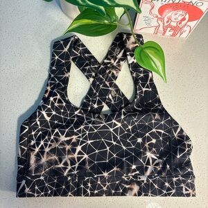 Lululemon Sports Bra, size 4